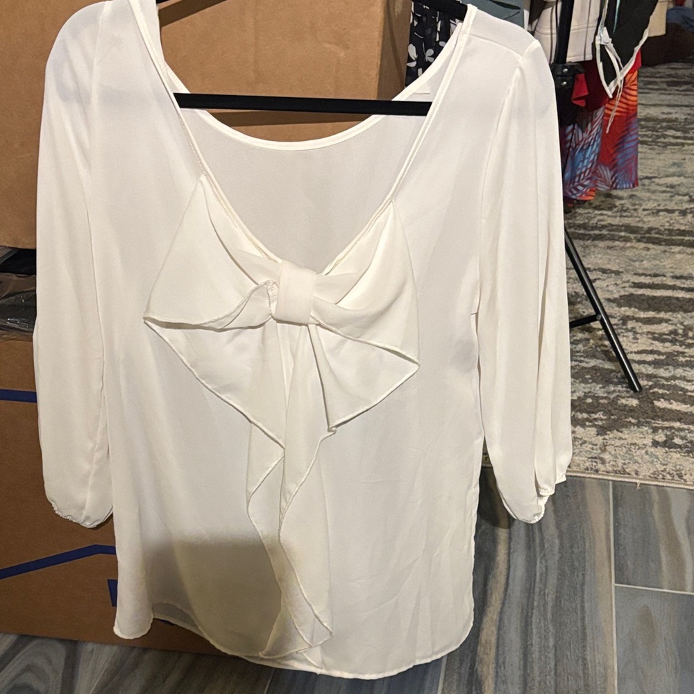 Yahada Cream Blouse With Front Bow